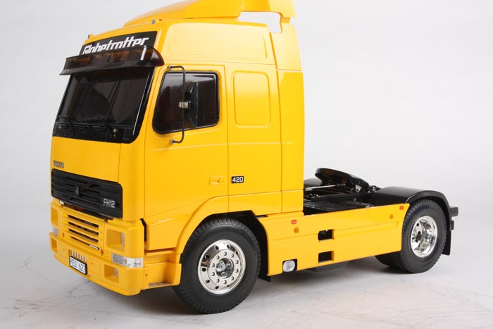 Tamiya Volvo FH12 Globetrotter 420 (Kit) - acheter sur